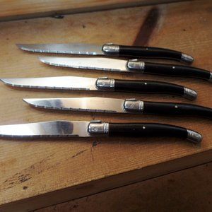 Set of 5 Barenthal L’Artet La Table France Bee Handle Steak Knives Set